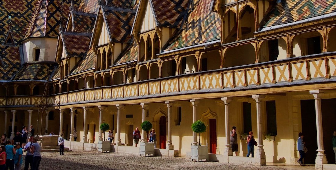 Hospice de Beaune in the town of Beaune - Hotel Barge Grand Victoria