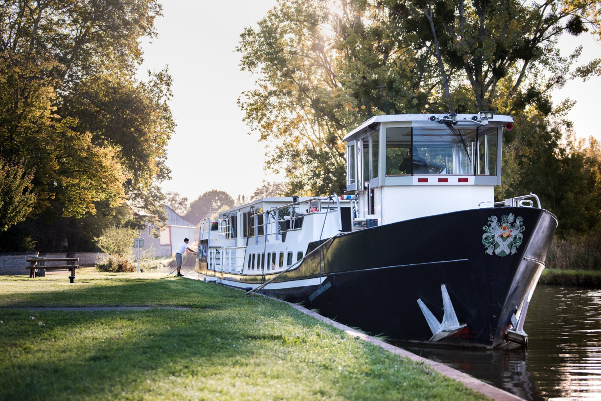 The Magical Historical Beauty of the Canal du Centre